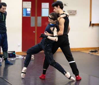 Dancers at the Hong Kong ballet record a scene with Perception Neuron motion capture.